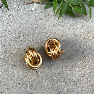 Vintage. Gold Metal Tie Knot Clip Ons